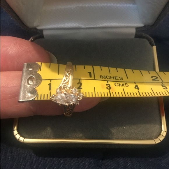 14k Yellow Gold Marquise Diamond Ring - Picture 13 of 16